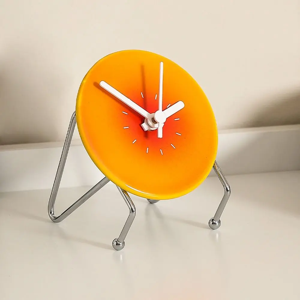 Birthday Gift Creative Desktop Ceramic Clock Cute Modern Foyer Entry Clock Silent Simple Cartoon Mute Clock Living Room