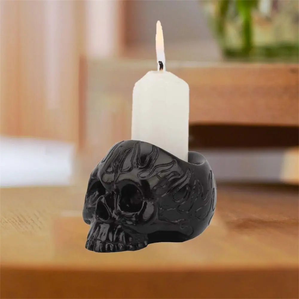 European Style Unique Skull Candle Holder Exquisite Handicraft Skeleton Candlestic Ornaments Black Resin Candlestick Halloween