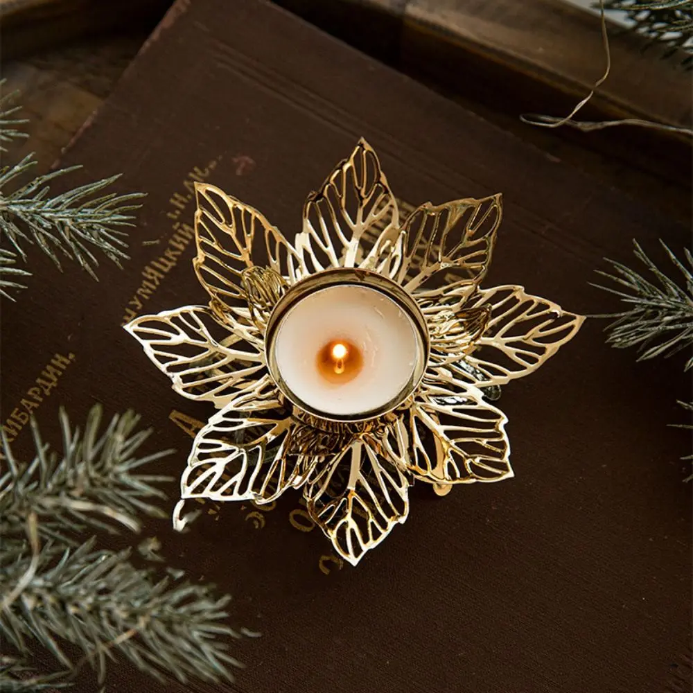 Candle Stand Modern Snowflake Candle Holders Golden Iron Tealight Holders Flower Shape Candlestick Tabletop Ornaments Wedding