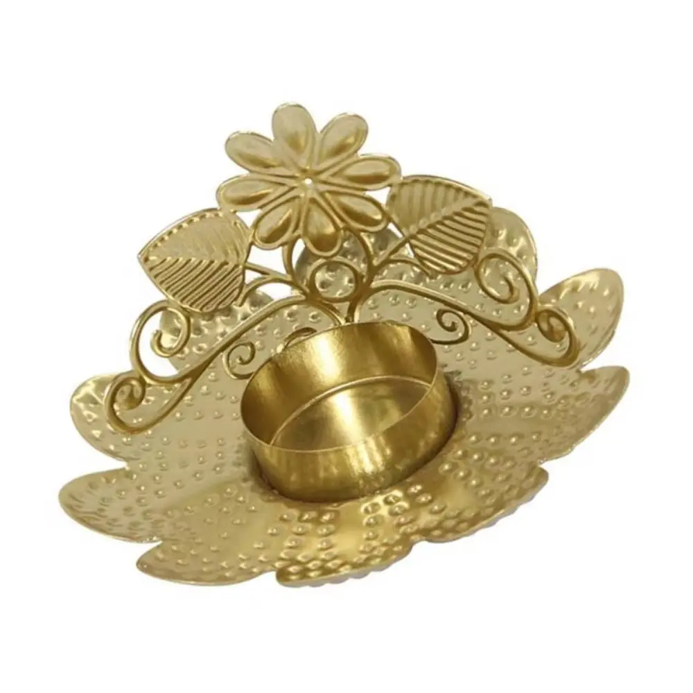 Retro 3D Floral Candle Stand Exquisite Unique Gold Candle Holder With Pattern Iron Candle Holder Living Room