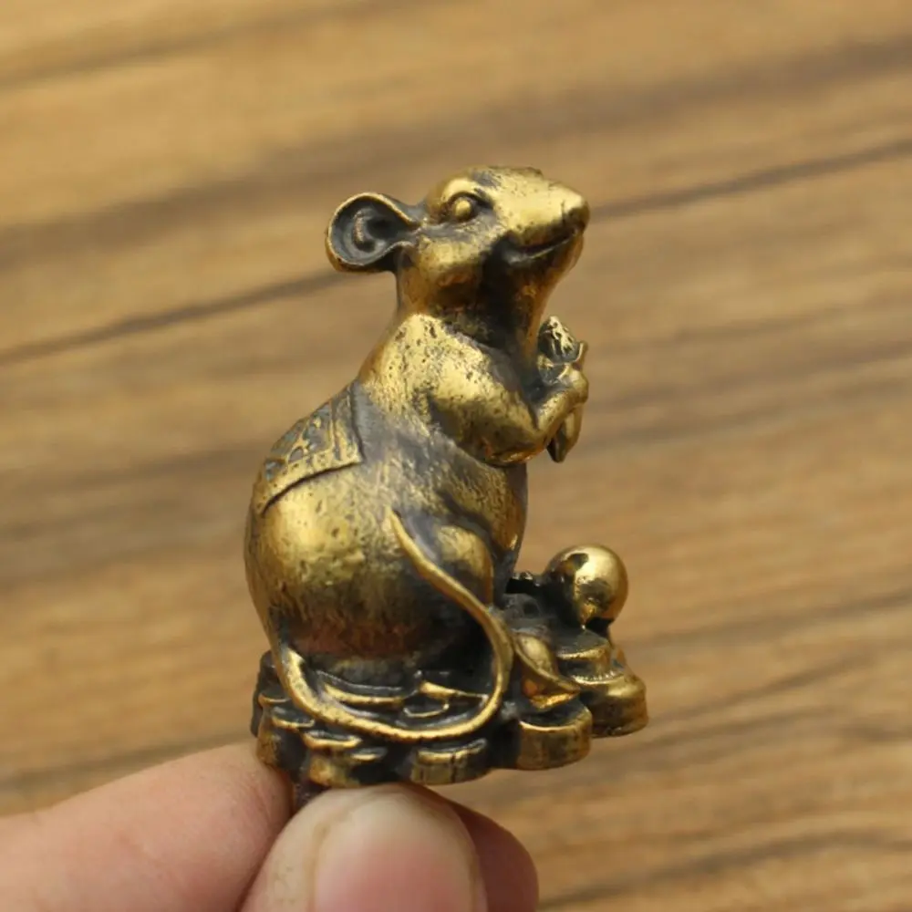 Creative Chinese Rat Miniatures Traditional Mouse Love Corn Zodiac Mouse Figurines Pure Copper Mouse Love Corn Ornaments Home