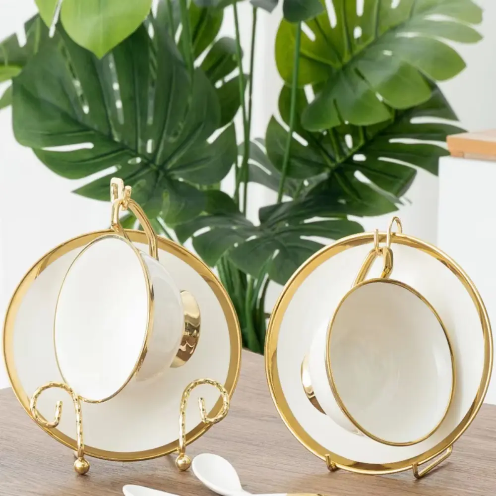 Creative Gold Metal Display Rack Eye Catching Light Luxury Mug Rack Modern Tea Cup Tray Home Decor