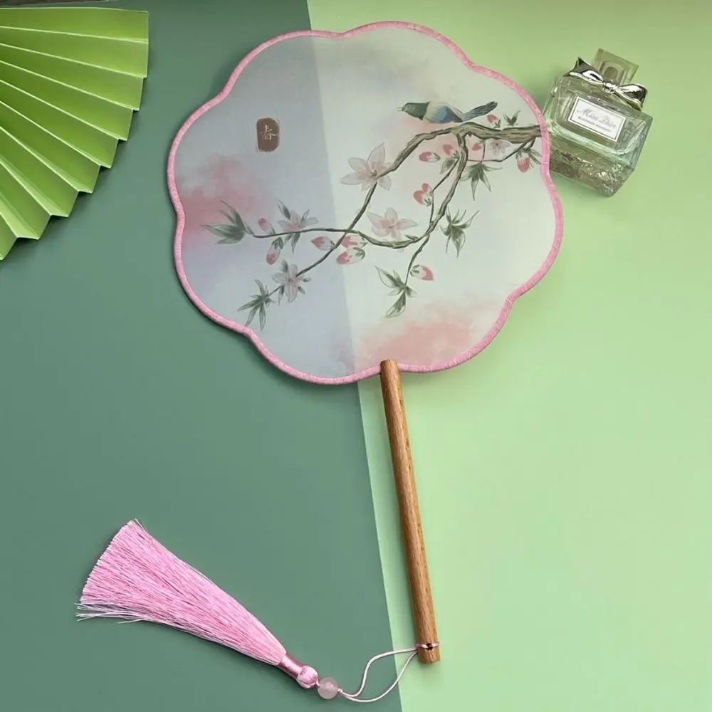 Chinese Style Chinese Embroidery Fan with Tassels Handheld Silk Fan Translucent Lycoris Pattern Tuan Fan Chinese Wedding