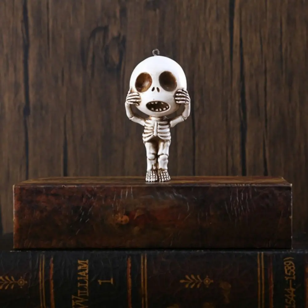 Cute Little Skull Decorative Ornament Unique Portable Resin Sculpture Hangable Little Ghost Ornament Living Room