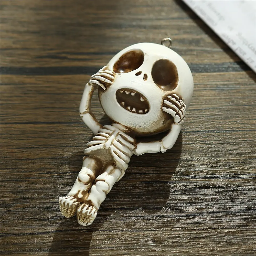 Cute Little Skull Decorative Ornament Unique Portable Resin Sculpture Hangable Little Ghost Ornament Living Room