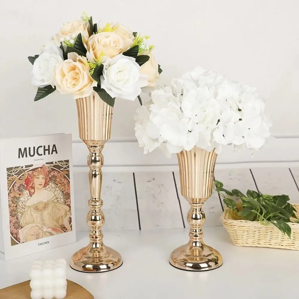 Wrought Iron Gold Iron Vase Anti-fall FIower Art Wedding Photo Props Golden Simulated Flower Holders Wedding Arrangement