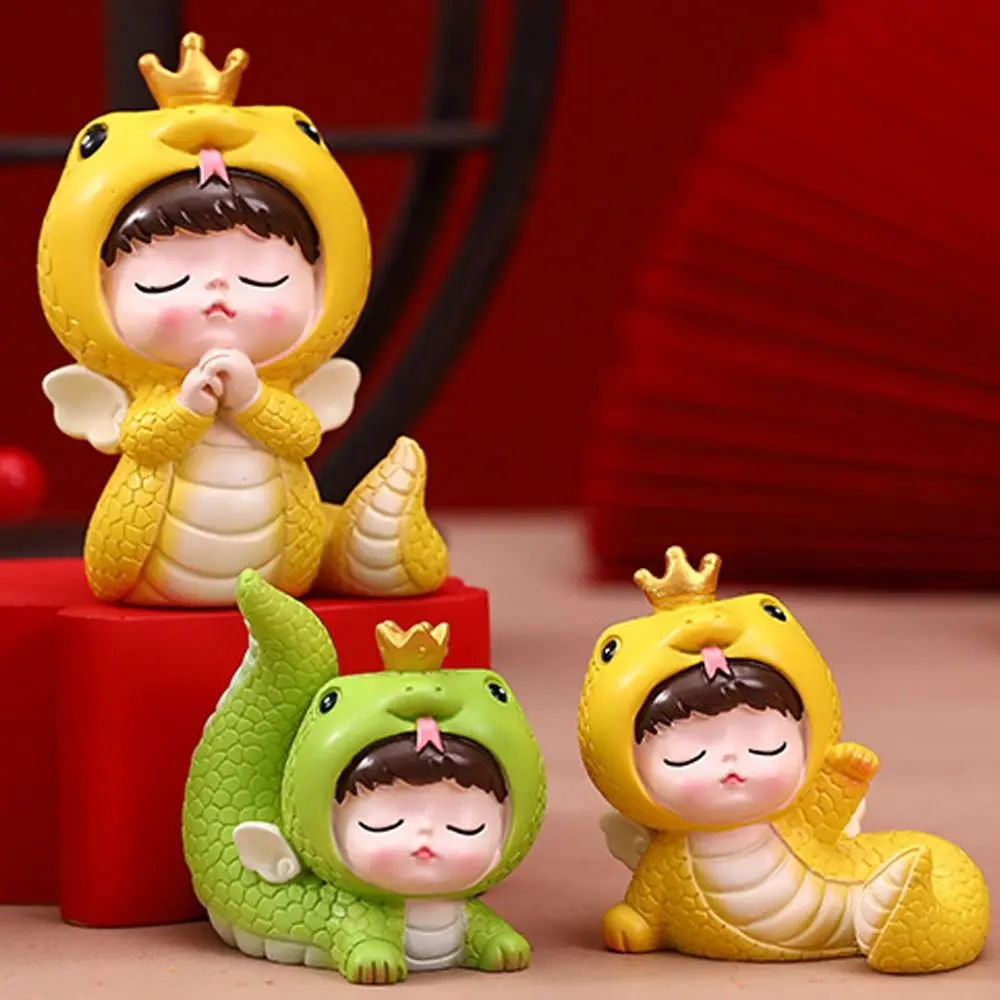 Small Crown Snake Baby Figurine Traditional Year of The Snake Zodiac Snake Figurine Resin Crafts Chinese Style