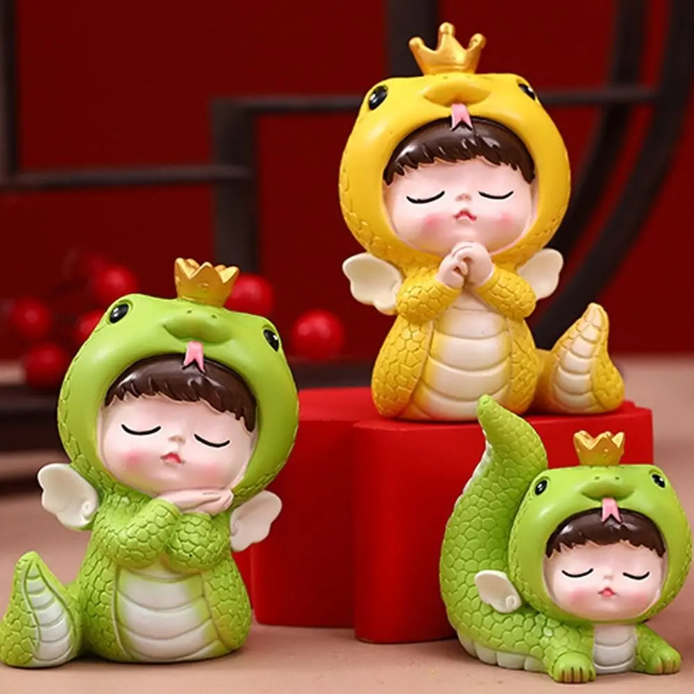 Small Crown Snake Baby Figurine Traditional Year of The Snake Zodiac Snake Figurine Resin Crafts Chinese Style