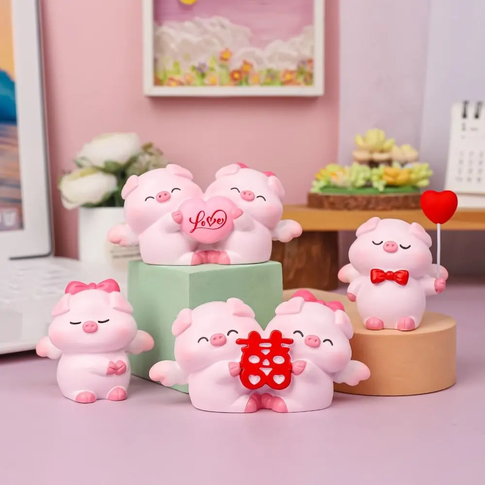 Crafts Resin Couple Piggy Ornament Cute Cartoon Pig Statue Creative Lovely Animal Sculpture Home