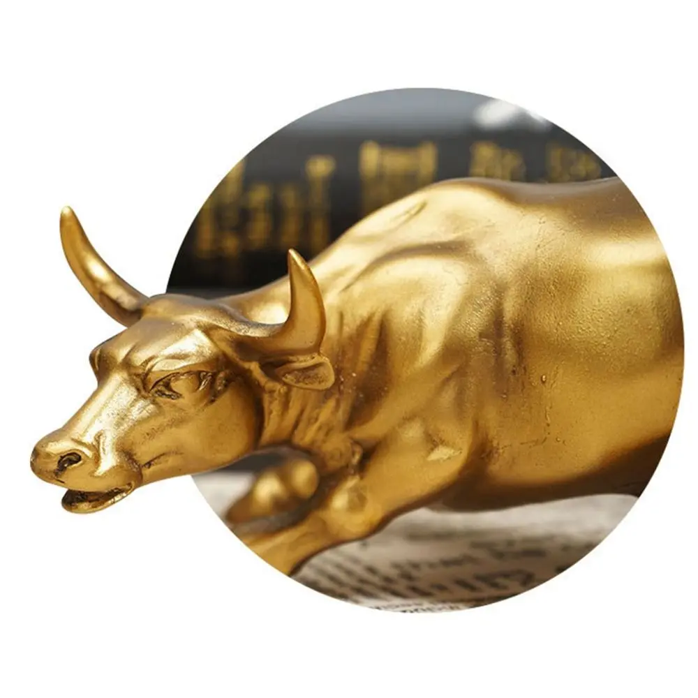Feng Shui Wall Street Bull Statue Fortune Light Luxury Golden OX Resin Figurine Handmade Stock Market Mascot Sculpture Garden