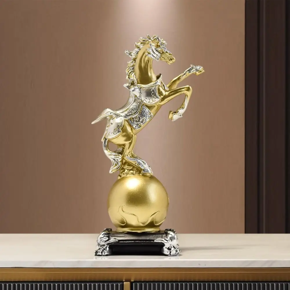 Desktop Ornament Art Horse Ornament Modern Creative Animal Sculpture Handicraft Horse Statue TV Cabinet