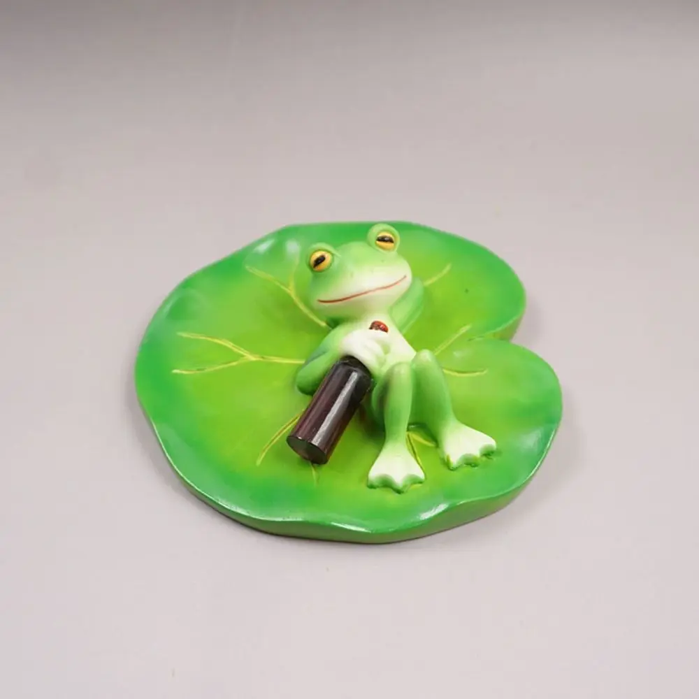 Creative Resin Frog Garden Statues Cute Relaxing Miniature Frogs Sculpture Waterproof Lotus Leaf Fake Animal Decorations Yard