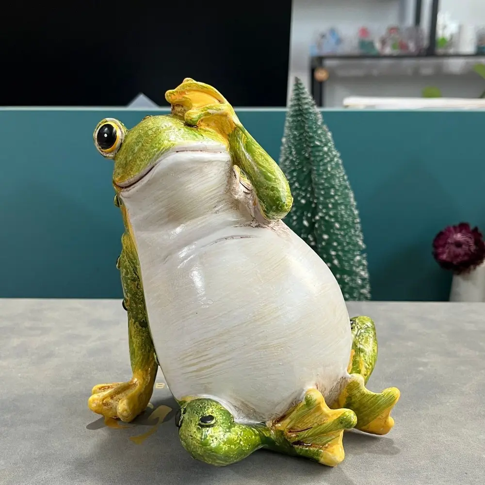 Funny Cartoon Small Frogs Figurines Green Cute Mini Frog Ornament Resin Crafts Handicraft Animal Statue Countryside