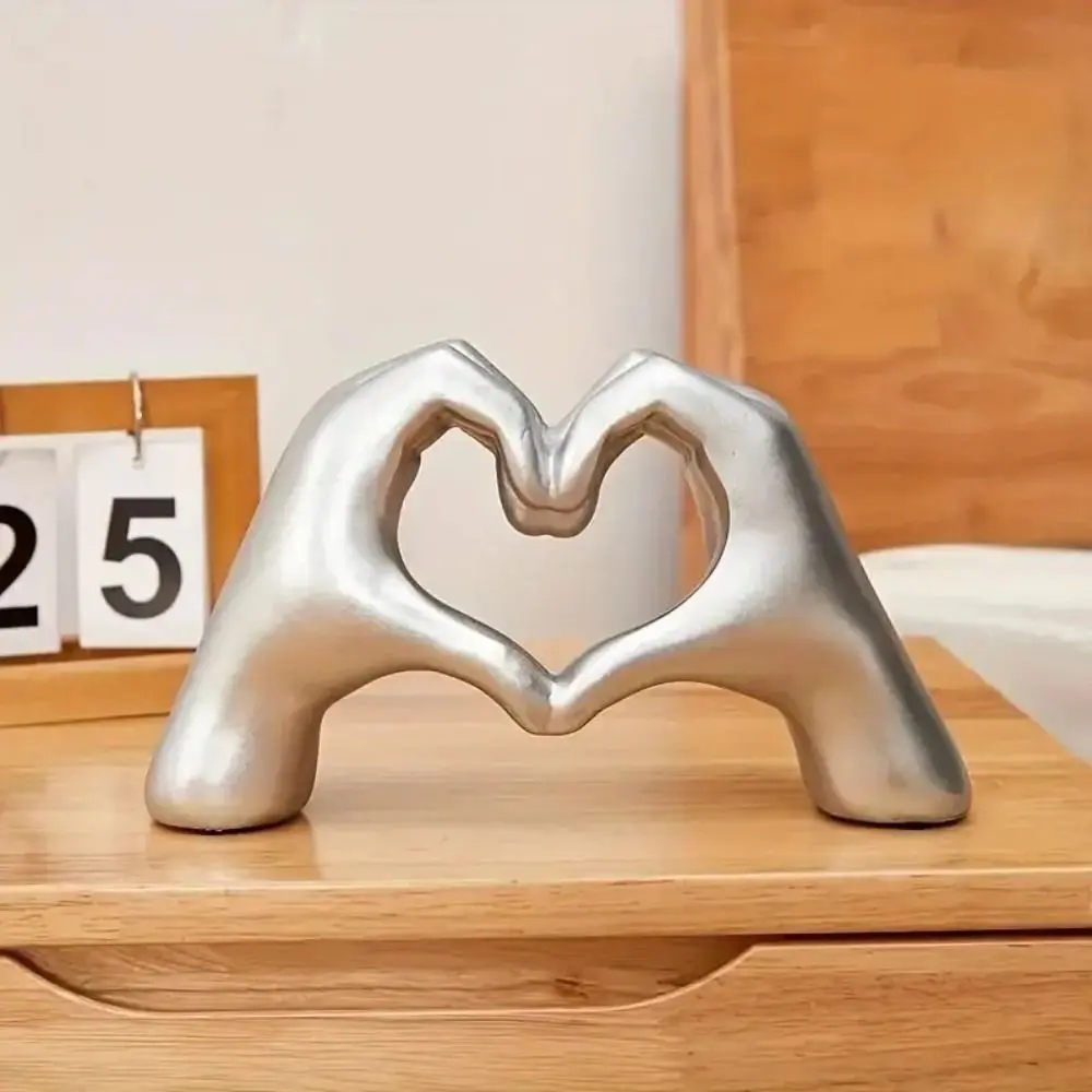 Finger Decoration Heart Hand Statues Resin Desktop Ornament Love Gesture Sculpture Nordic Style Love Heart Hand Love Figurines