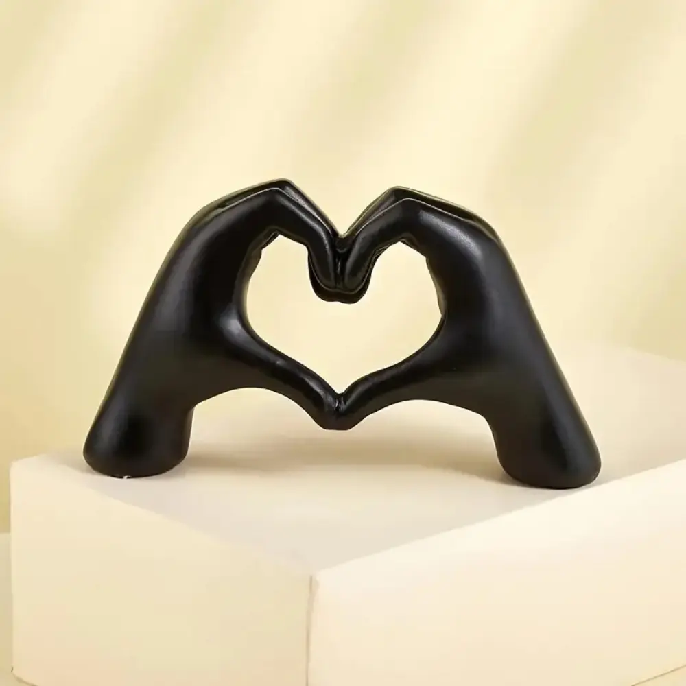 Finger Decoration Heart Hand Statues Resin Desktop Ornament Love Gesture Sculpture Nordic Style Love Heart Hand Love Figurines