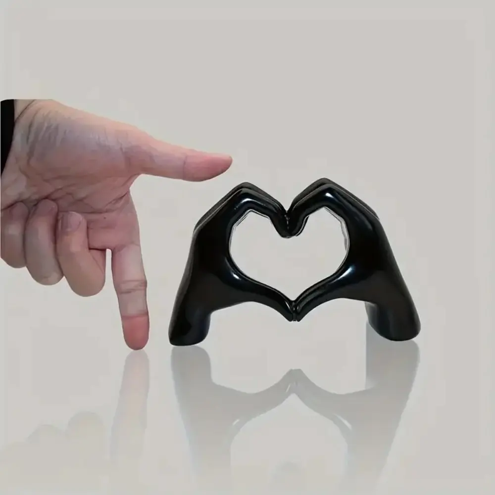 Finger Decoration Heart Hand Statues Resin Desktop Ornament Love Gesture Sculpture Nordic Style Love Heart Hand Love Figurines