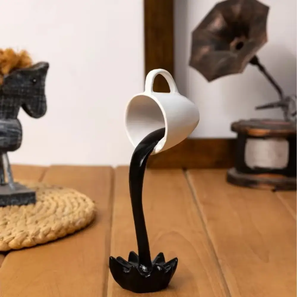 High-end 3D Floating Spilling Coffee Cup Resin Craft Decorative Coffee Cup Ornaments Suspended Cup Sculpture Kitchen