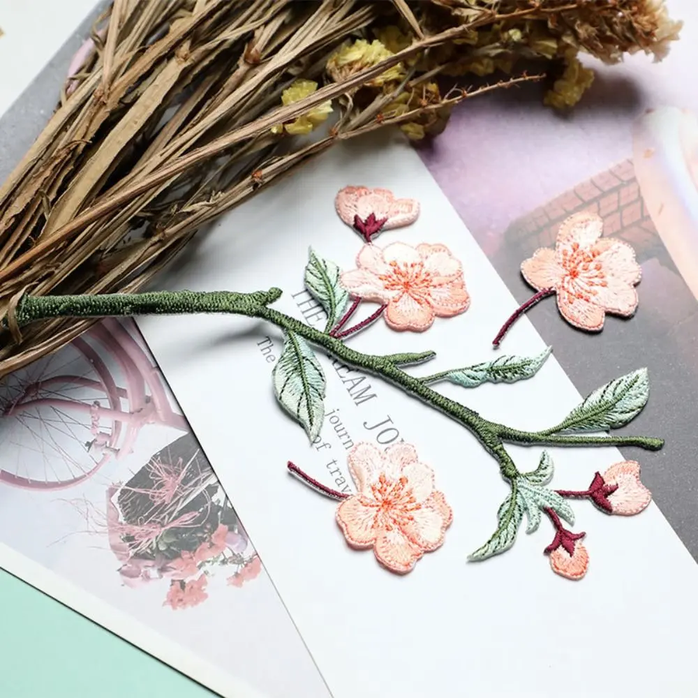 Iron on Begonia Flower Embroidery Patches DIY Crafts Handmade Clothes Appliques Chinese Style Exquisite Clothes Sticker Sewing