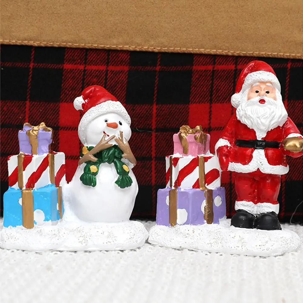 Cute Christmas Snowman Figurines Realistic Resin Santa Claus Gift Box Statue Elegant Merry Christmas Decorations