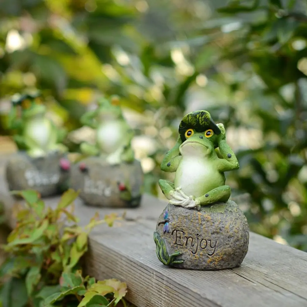Funny Cute Resin Frog Statue Cartoon 3D Garden Frog Ornament Small English Sign Frog Pond Landscaping