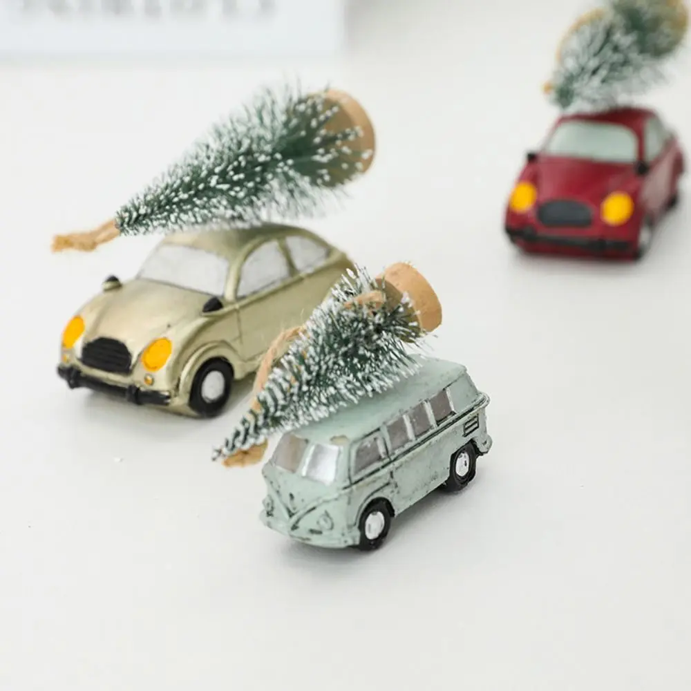 Gifts Hanging Christmas Car Model Pendant Resin Christmas Tree Desktop Ornament Figure Painted Car Miniature Xmas Decoration