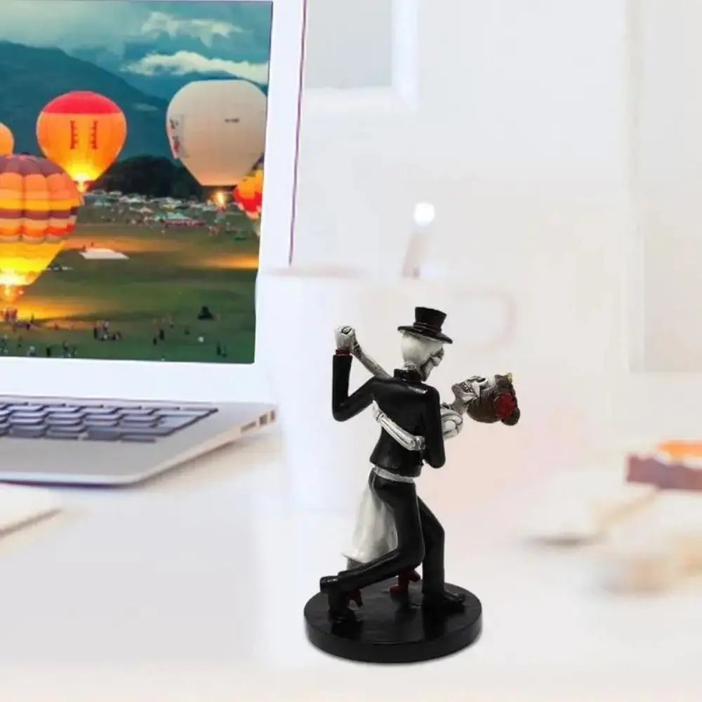 Resin Dancing Skeleton Couple Figurine Mini Funny Dance Skeleton Figurine Decorative Skeleton Couple Ornament Women/Men