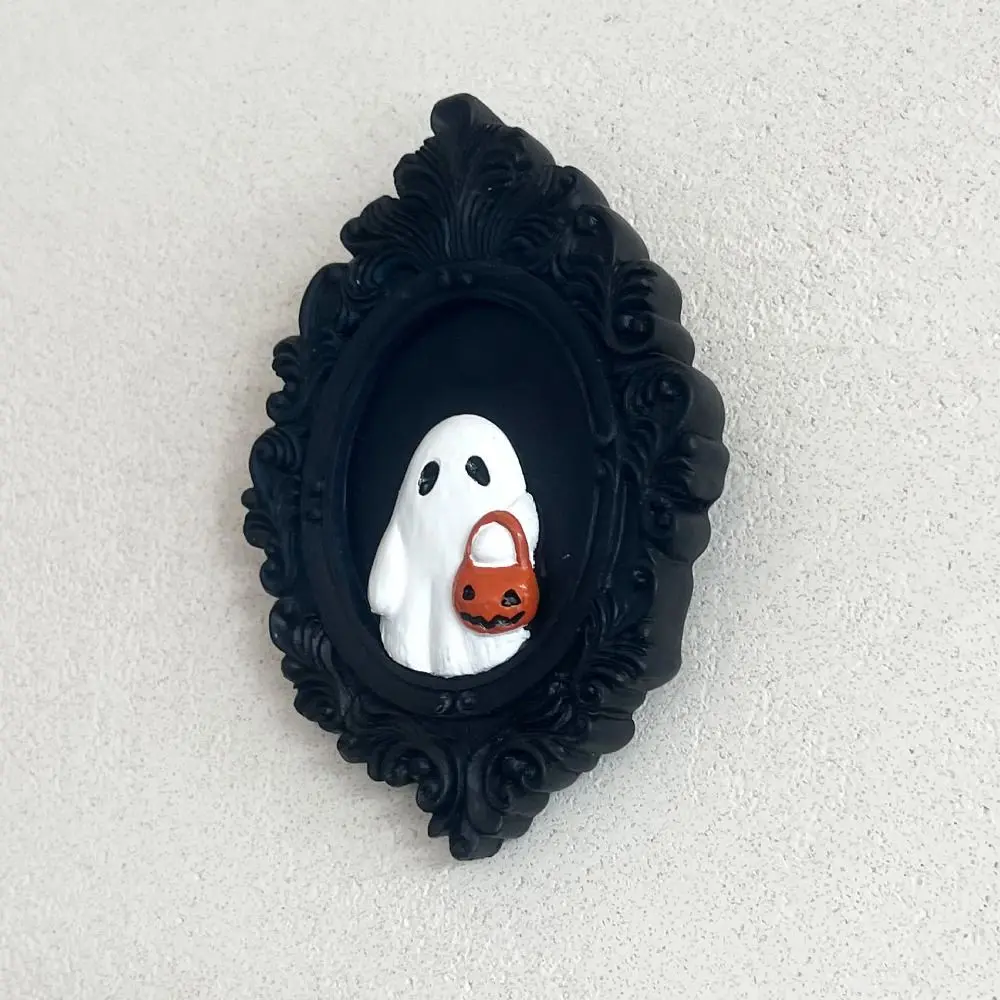 Resin Halloween Gothic Statue Halloween Themed Wall Mounted Ghost Wall Hanging Ornament Sculpture Model