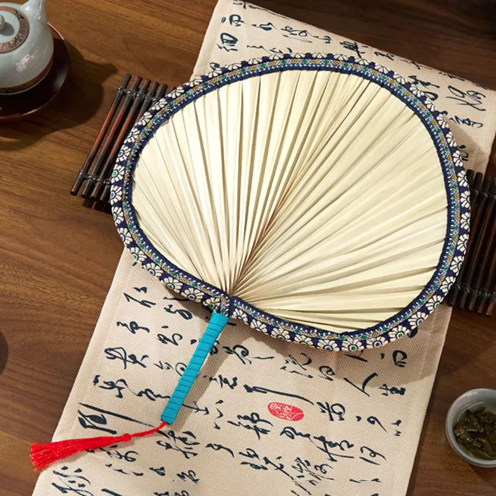 Room Wall Decoration Natural Palm Leaf Fan with Tassel Hemming Handheld Fan Rural Style Retro Summer Fan Performance Props