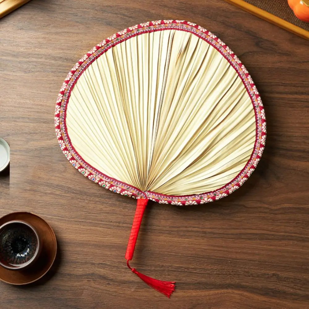 Room Wall Decoration Natural Palm Leaf Fan with Tassel Hemming Handheld Fan Rural Style Retro Summer Fan Performance Props
