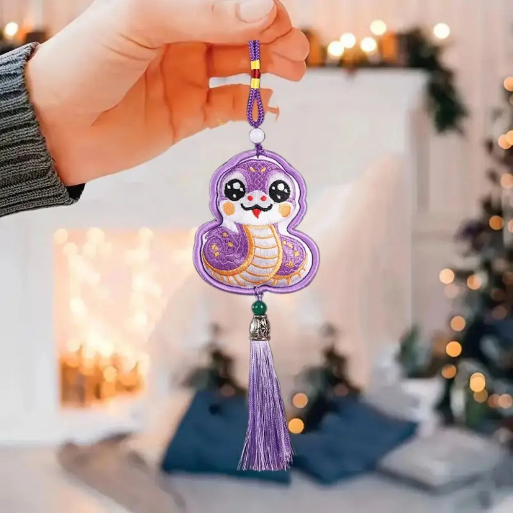 Chinese Style Snake Wind Chimes Embroidery Traditional Snake Fragrant Bag Handmade with Tassels Snake Car Pendant New Year Gift