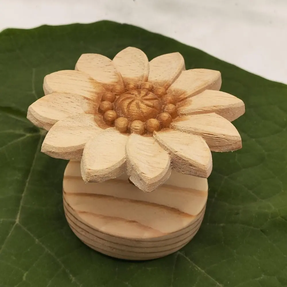 DIY Wooden Daisy Essential Oil Diffuser Refillable Volatile Essential Oils Containers Eco-Friendly Simple