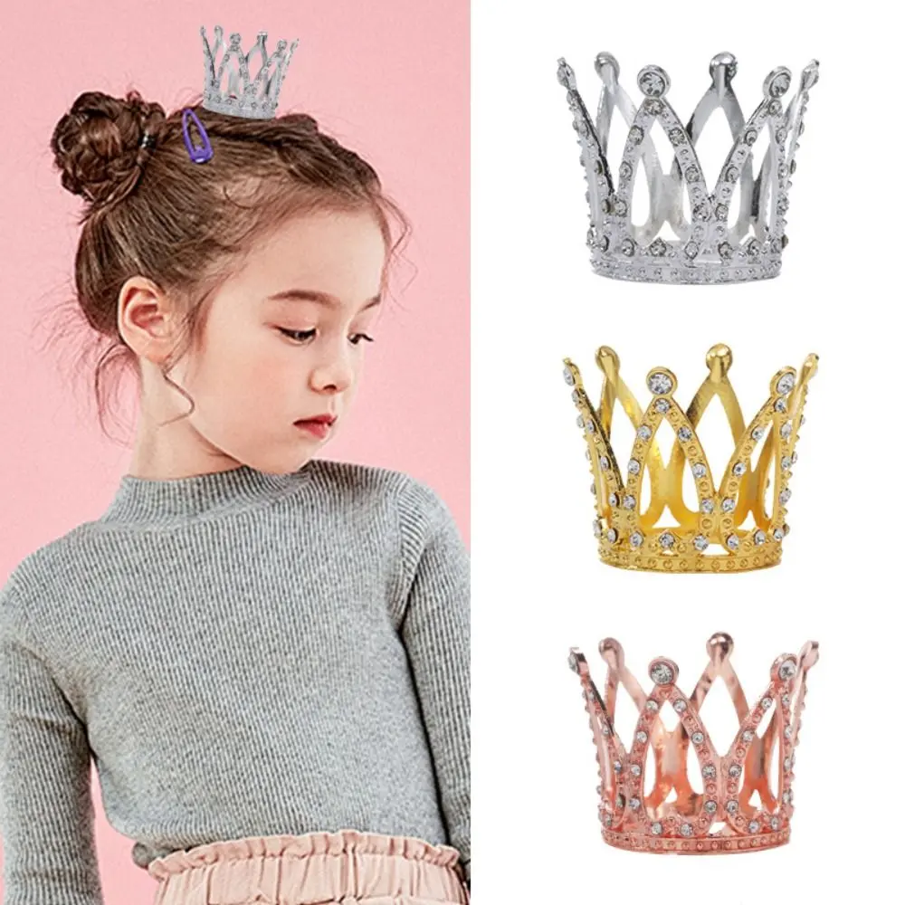 Princess Topper Metal Mini Crown Cake Topper Cute Romantic Crystal Rhinestone Tiara Heart DIY Cake Decoration Wedding