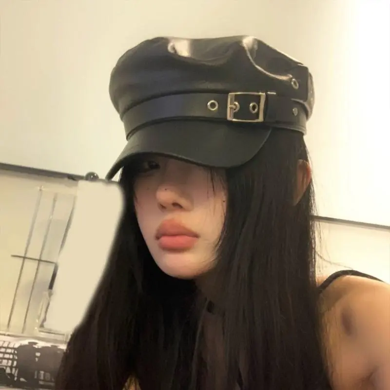 652F PU Painter Hat Flat Hat British for Dating Photography Cabbie Headwear Painter Hat with Star Grommet Hat