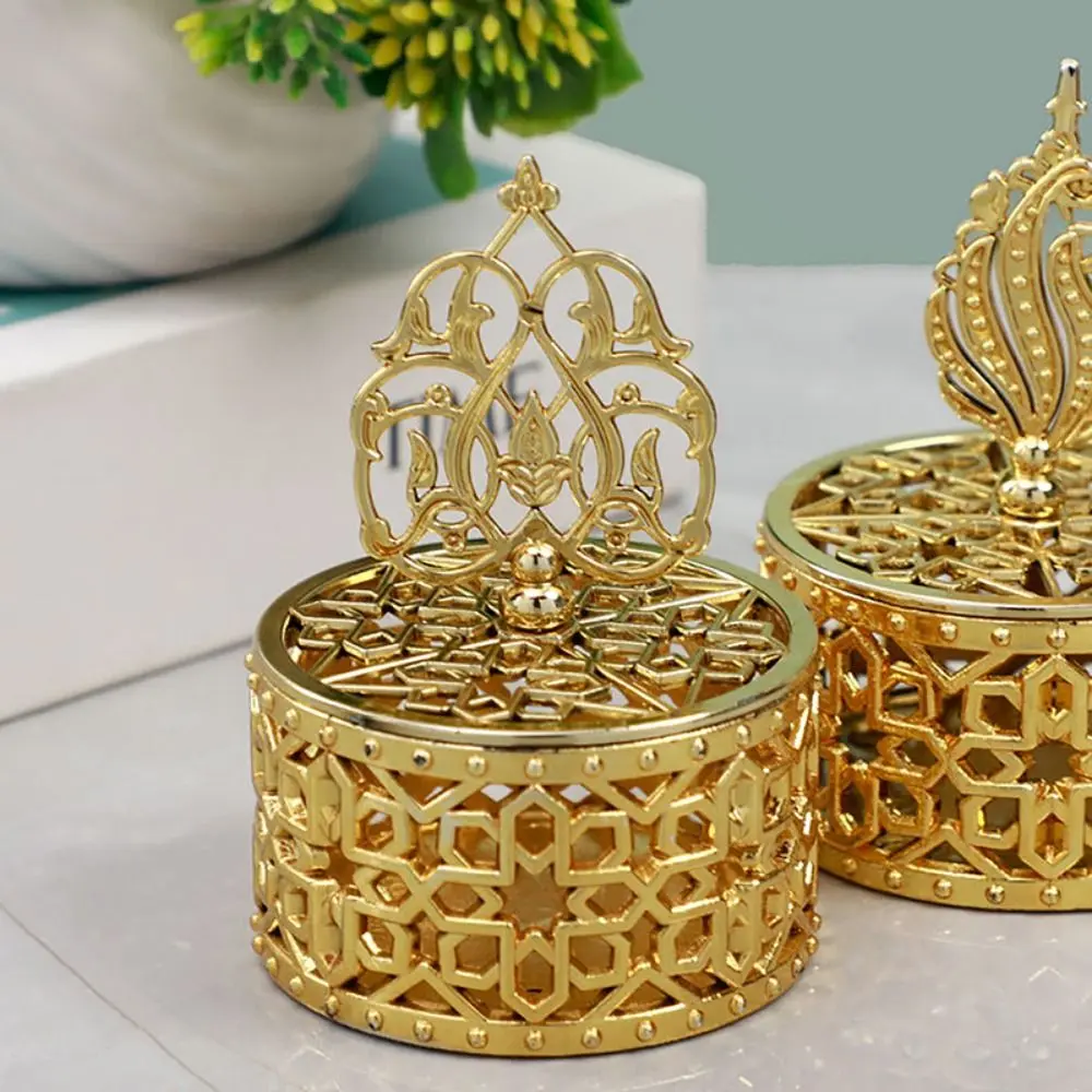 Multi-purpose Gold-plated Gold Hollow Box Handheld European Style Candy Container Box Delicate Packaging Gift Box Gift Box