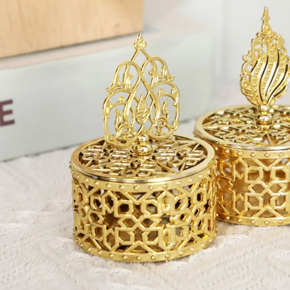 Multi-purpose Gold-plated Gold Hollow Box Handheld European Style Candy Container Box Delicate Packaging Gift Box Gift Box