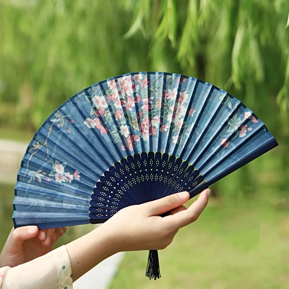 Portable No Deformation Folding Fan Handmade Handheld Props Fan Ancient Style Silk Fabric Wedding