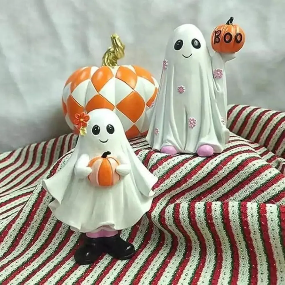 Creative Cartoon Ghost Hold Pumpkin Sculpture Mini 3D Halloween Ghost Figurine Cute Resin Ghost Ornament Garden