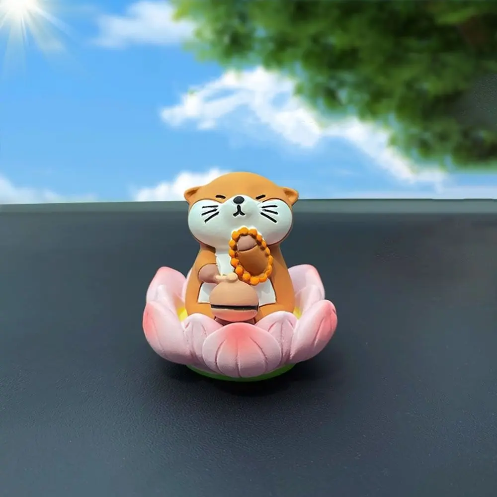 Exquisite Resin Good Luck Lotus Ornament Cartoon Buddha Style Capybara Model Figure Lovely Cute Lotus Pig Car Ornaments Table