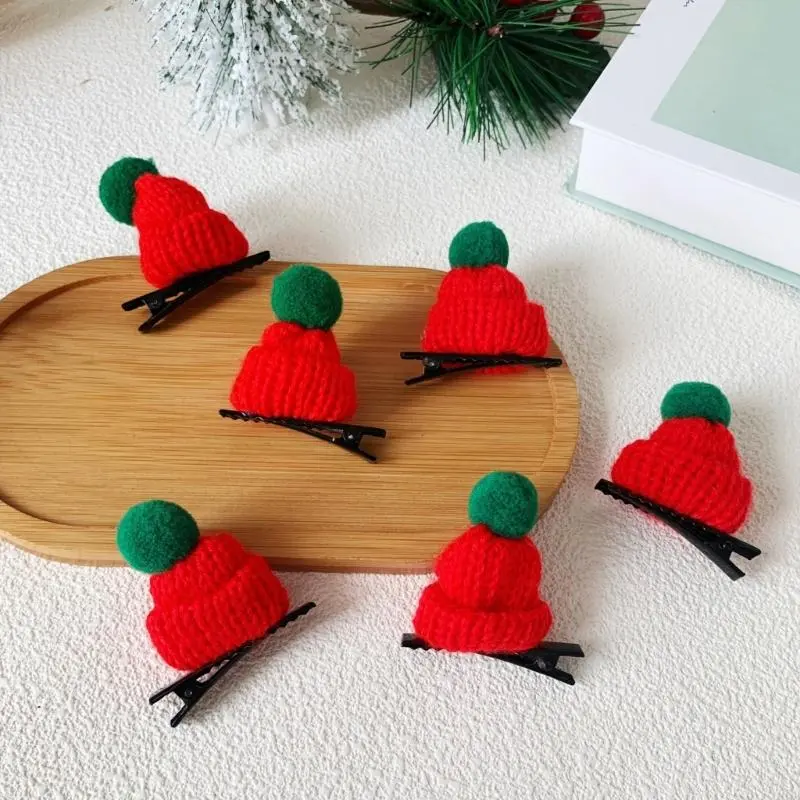 652F Plush Mini Christmas Hat Hair Clip For Women And Kids Soft Acrylic Festive Headwear Party Hairpieces Hair Accessories