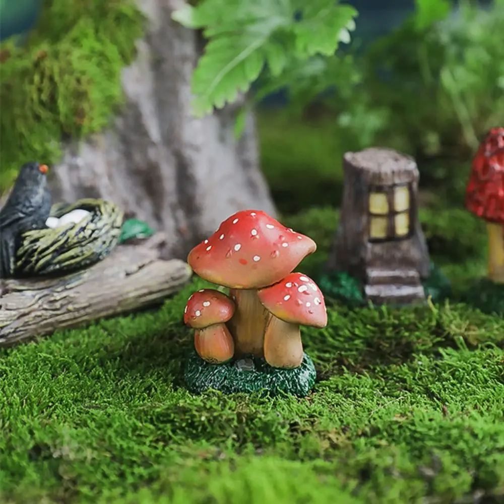 Miniature Figurines Resin Simulation Mushroom DIY Mini Mushroom Statue Cute Creative Mushroom Ornaments Garden