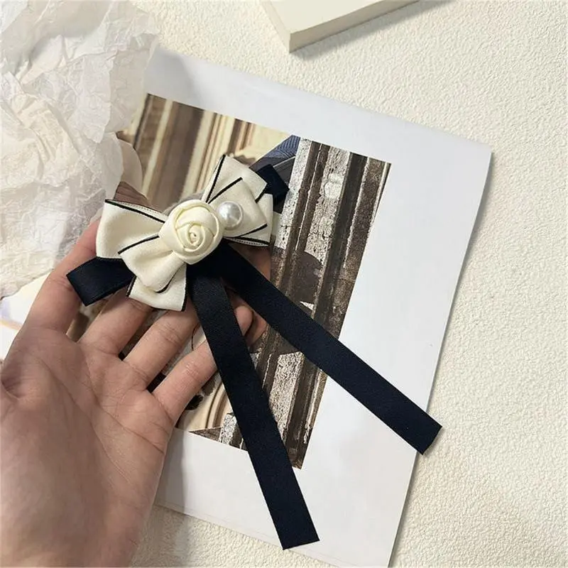 652F Vintage Ribbon Bows Tie Brooch Pin for Women and Girls Camellia Pearls Uniform Pre Tied Bowknot Corsage Party Accessory