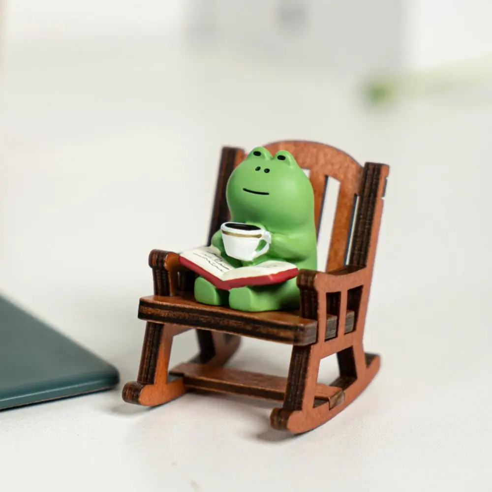 2PCs/set Creative Cute Rocking Chair Frog Models Mini Handmade Reading Frog Miniatures Cartoon Small Chair Ornaments Photo Props