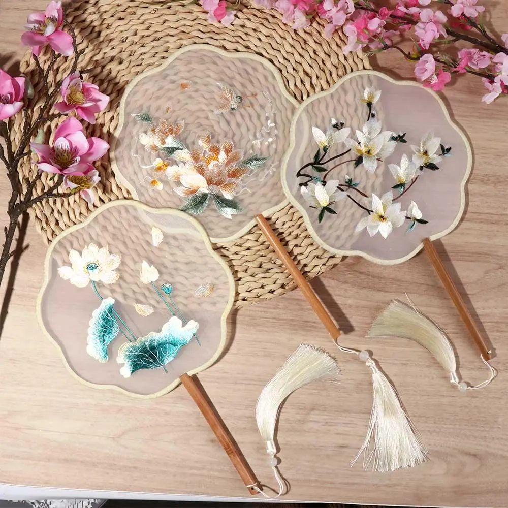 Ancient Chinese Style Chinese Style Fan Handheld Tassels Embroidery Fan Floral Pattern with Pendant Silk Fan Photography Prop
