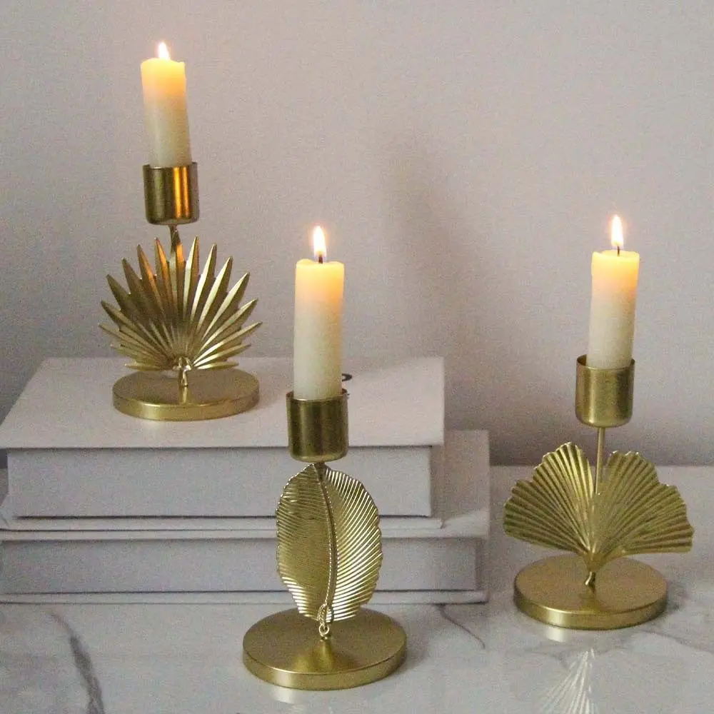 Rust-proof Plant Leaf Candle Stand Exquisite Unique Iron Candle Holder Essy to Use Desktop Aromatherapy Rack Living Room