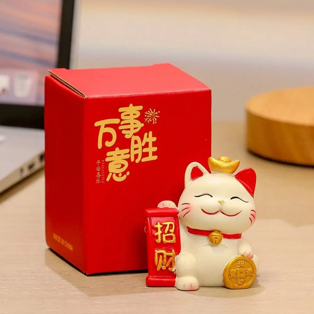 Resin Lucky Cat Figurines Chinese Style Exquisite Maneki Neko Miniature Figure Cartoon Realistic New Years Decor