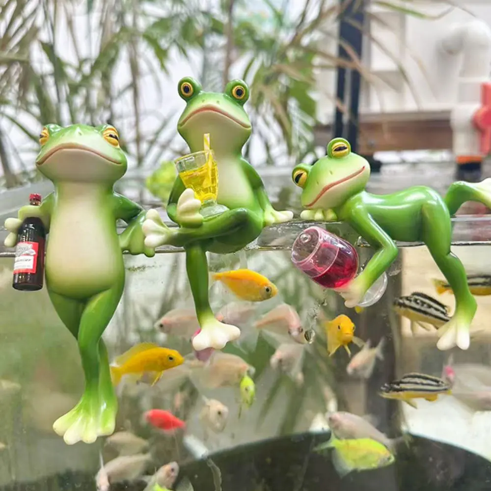 Funny Hand-Painted Frog Hanging Flower Pot Cartoon Animal Standing Frog Figurines Decorative Resin Frog Ornament Garden