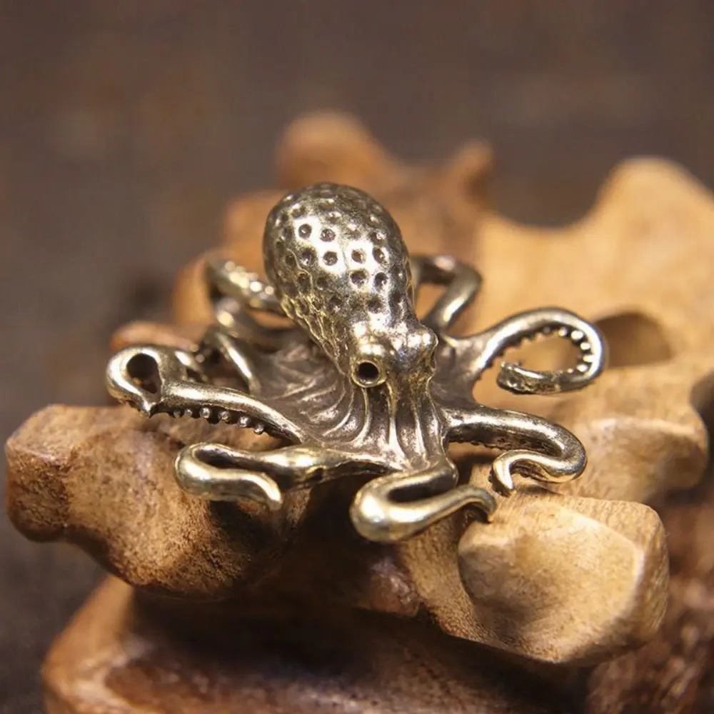 Means Wealth Brass Octopus Sculpture Creative Innovative Animal Figurines Simulated Exquisite Octopus Model Ornament Tea Lovers