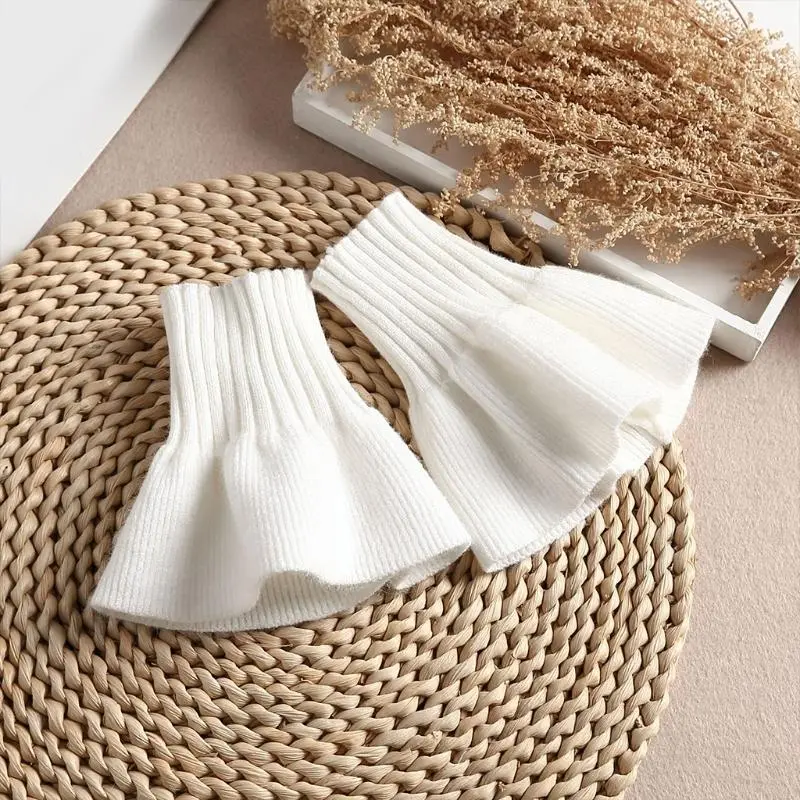 652F Fake Sleeves Girls Pleated False Cuffs for Women Sweater Wrist Warmers Female White Horn Cuffs Accessories