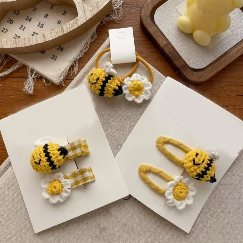 652F 2PCS Crochet Bees Hairclip Creative Harvest Festival Theme Hair Clip Side Pin Hair Styling Accessory All Age Hair Decors