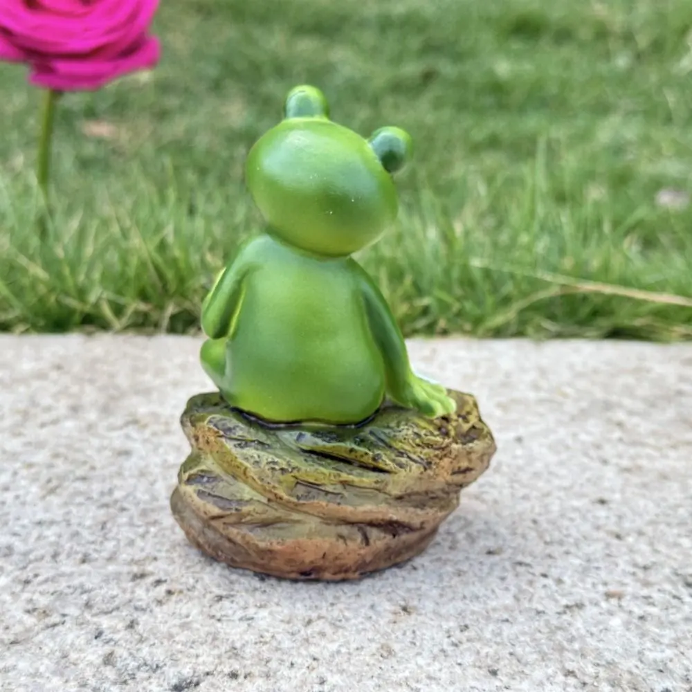Desktop Ornament Resin Frog Ornament Cute Cartoon Animal Sculpture Creative Waterproof Miniatures Figurine Home